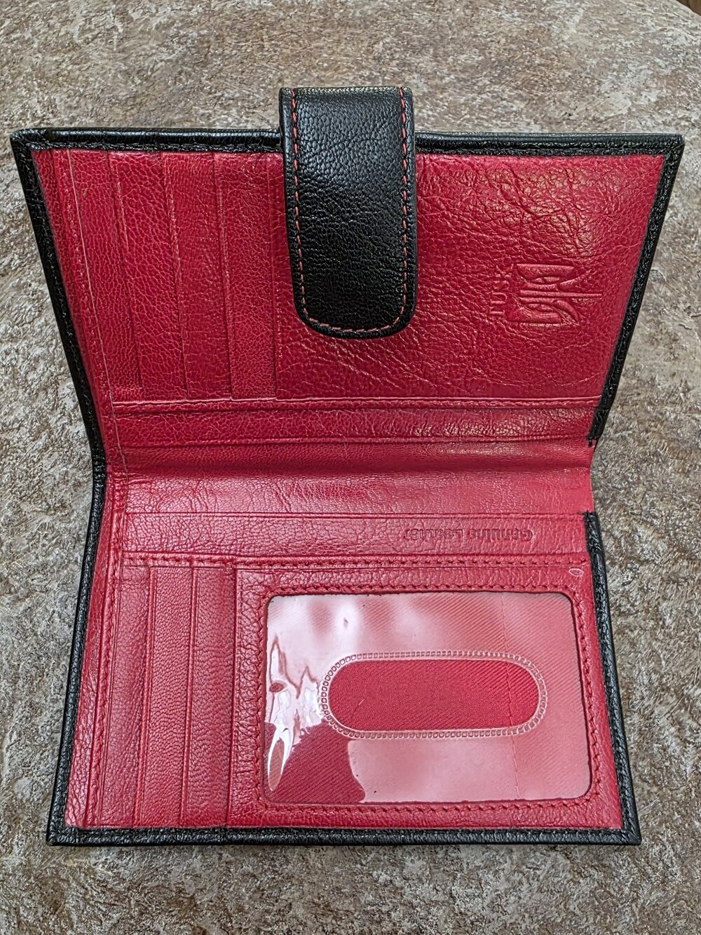 TUSK Slim Wallet Black And Red Like New